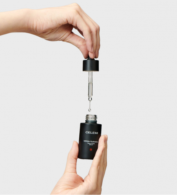 CELEMI Infinite Hydration besąlygiškai drėkinantis ir stangrinantis veido ir kaklo serumas 30 ml;