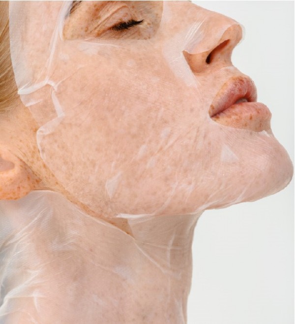 CELEMI intensyviai drėkinanti veido ir kaklo kaukė.