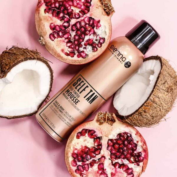 Sienna X Self Tan Q10 Tinted Mousse savaiminio įdegio putos 200 ml.