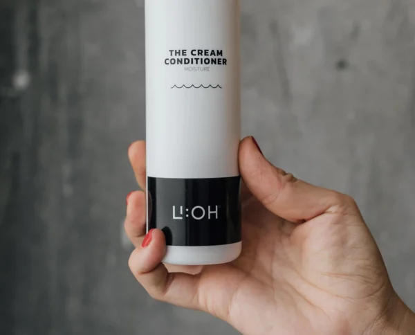 LIOH The Cream Conditioner Moisture drėkinantis kreminis kondicionierius 250 ml : 1000 ml.